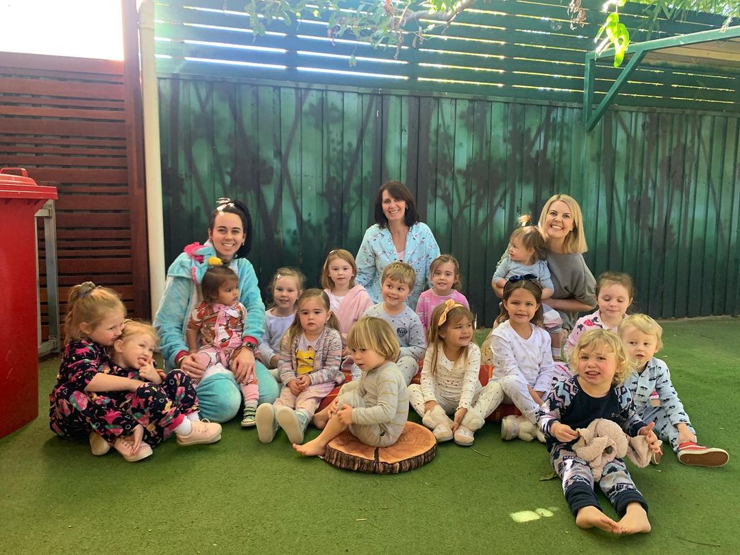 👕 IT’S PYJAMA WEEK 👚
.
This week just roll out of bed in your PJ’s and come to kindy!
.
Stay tuned for more photos daily 📸 
.

#childcare #pyjamas #pjweek #pyjamaweek  #slippers #pyjamaparty  #earlylearning #goldcoastchildcare #community #nationalqualitystandards #nationalqualityframework #aheadstartcentres
